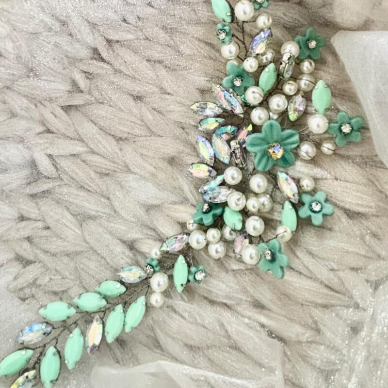Tocado verde agua